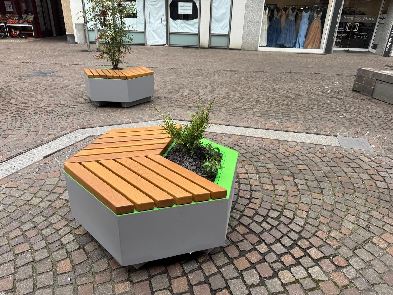 SEDORA Fioriere modulari con seduta integrata (HEXAGON002 / HEXAGON003)