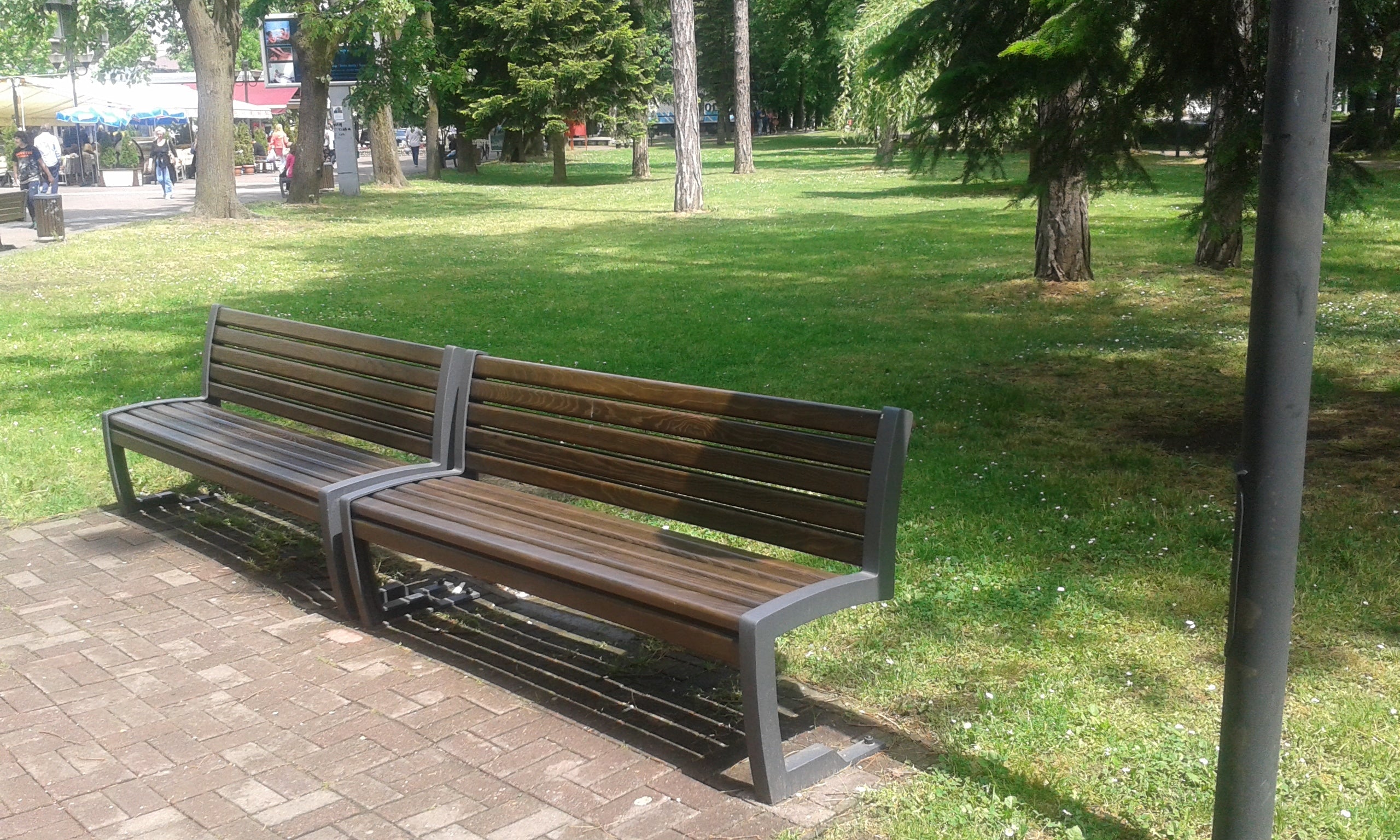 SEDORA Panchina con schienale dal design classico e intramontabile (PKDA017)