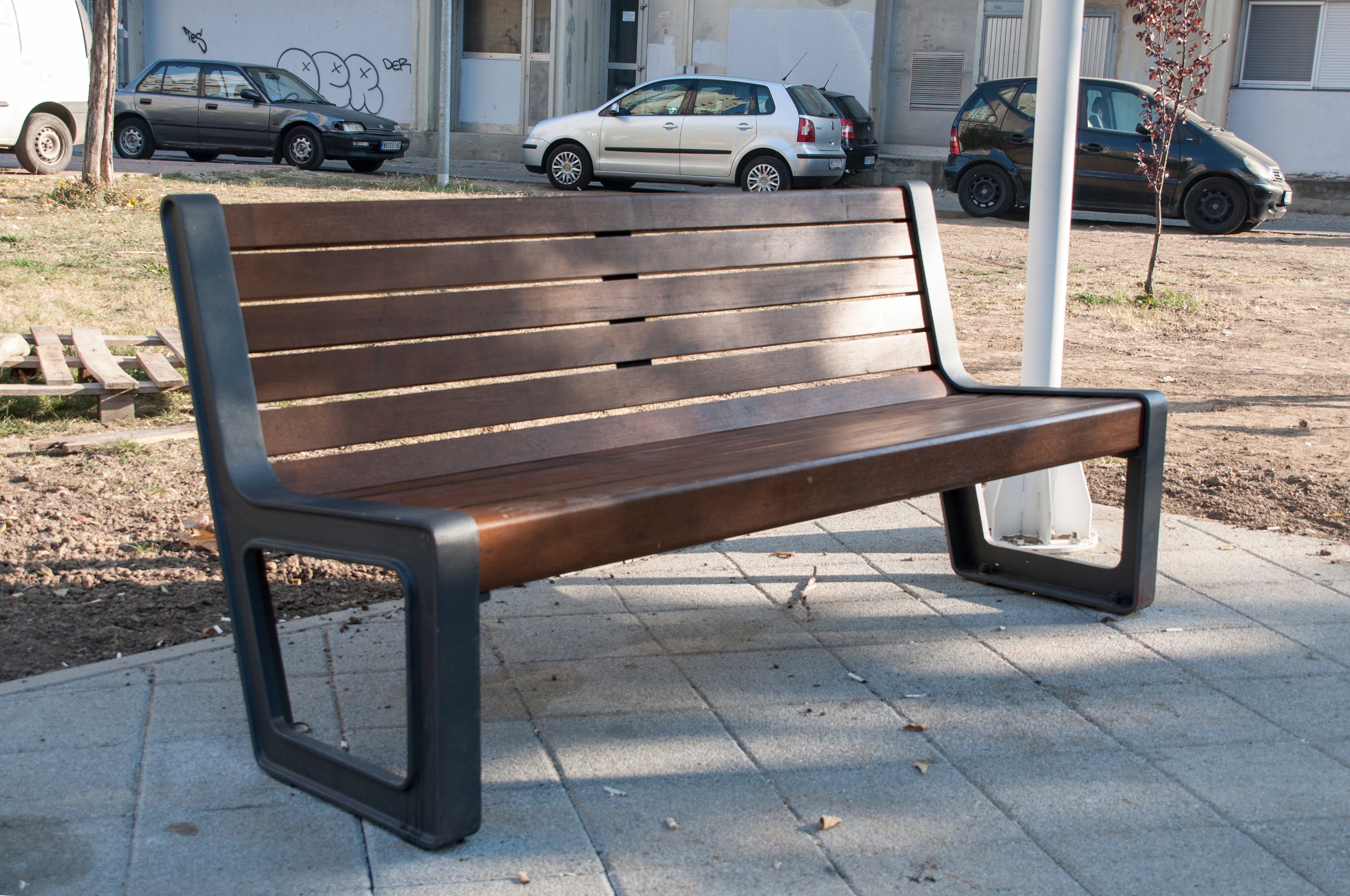 SEDORA Panchina con schienale dal design contemporaneo (PKDA040 Series)