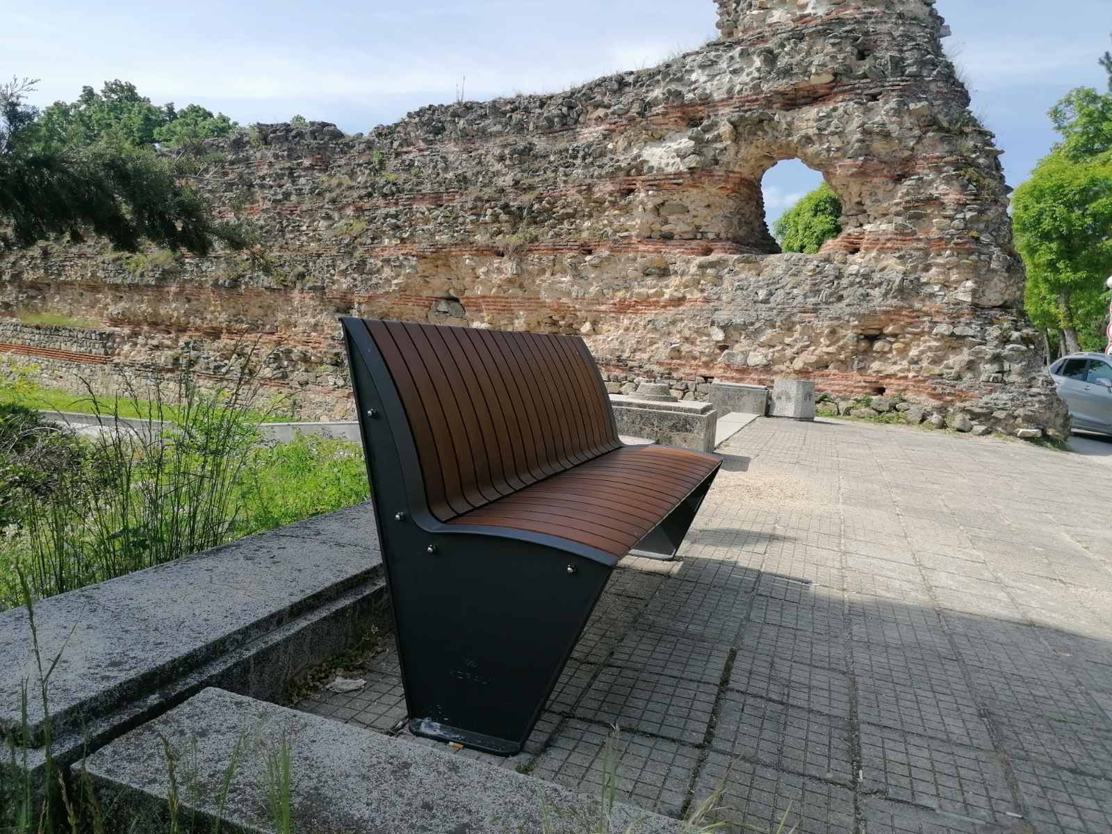 SEDORA Panchina con schienale dal design contemporaneo (PKDA016)