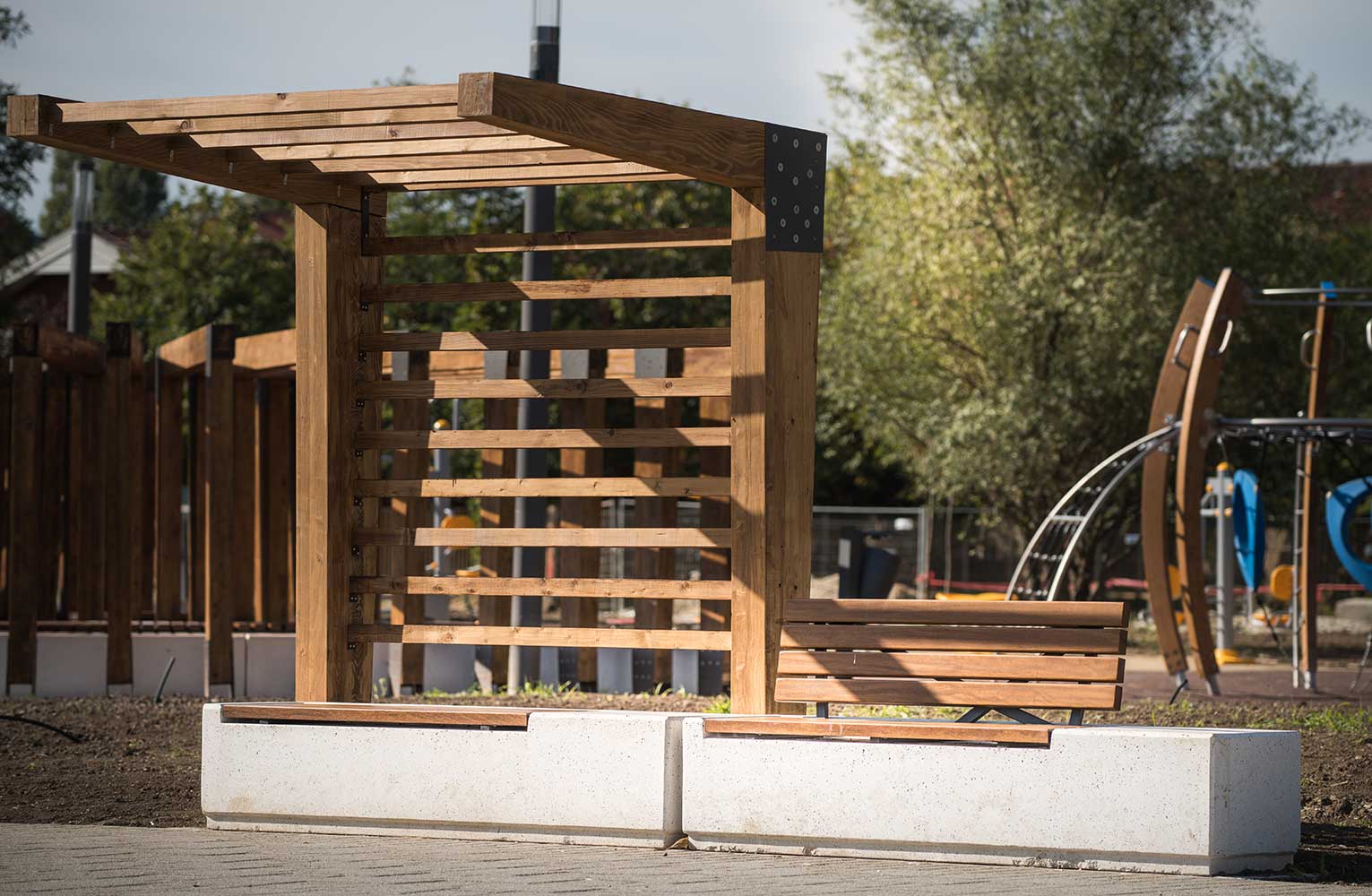 SEDORA Panchina dal design materico e contemporaneo (PKDB001)