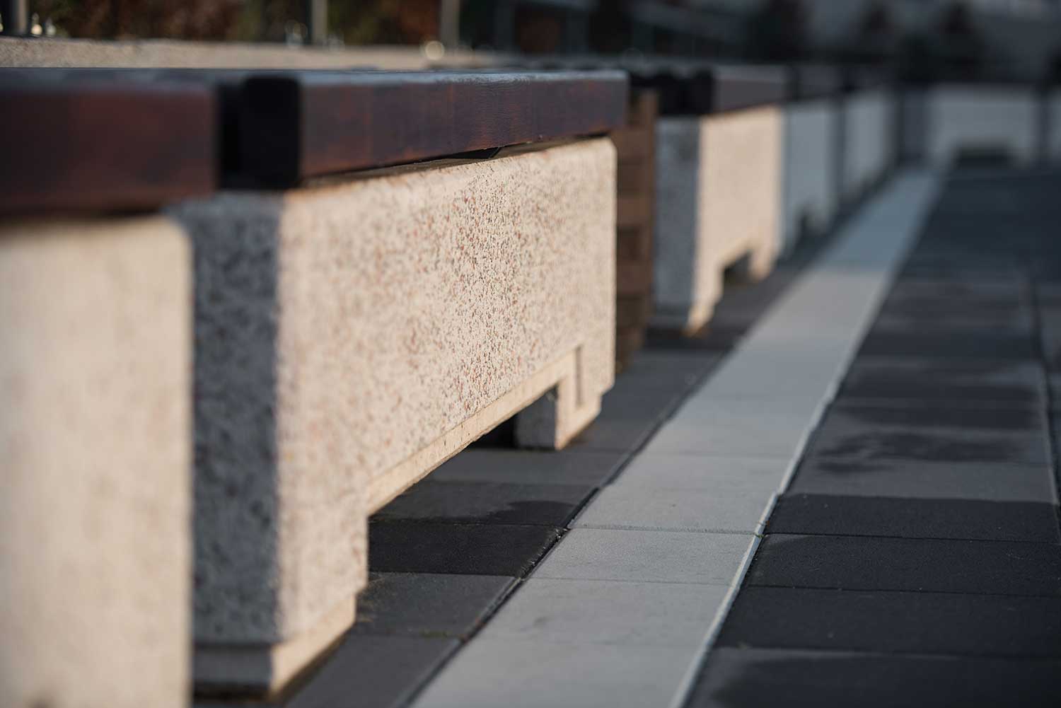 SEDORA Panchina dal design essenziale e materico (PKDB029)